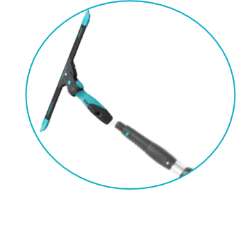 Easy on / off for Moerman telescopic pole with safety hole. Suitable for high or low reach use