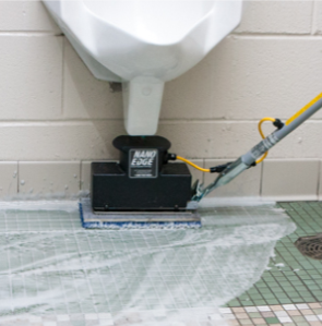 Cleans Hard-to-Reach Areas